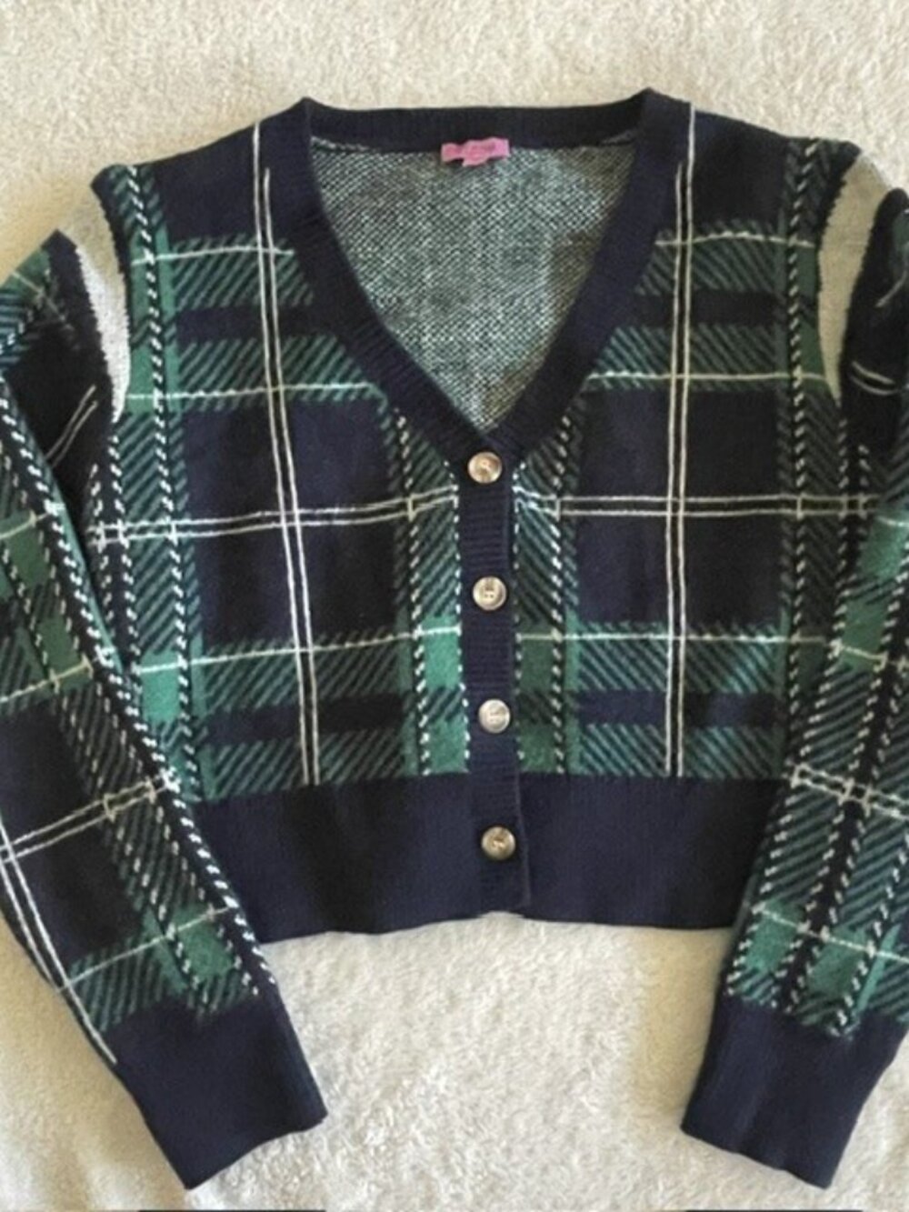 Cropped button-front sweater cardigan in a classic plaid pattern Sz S